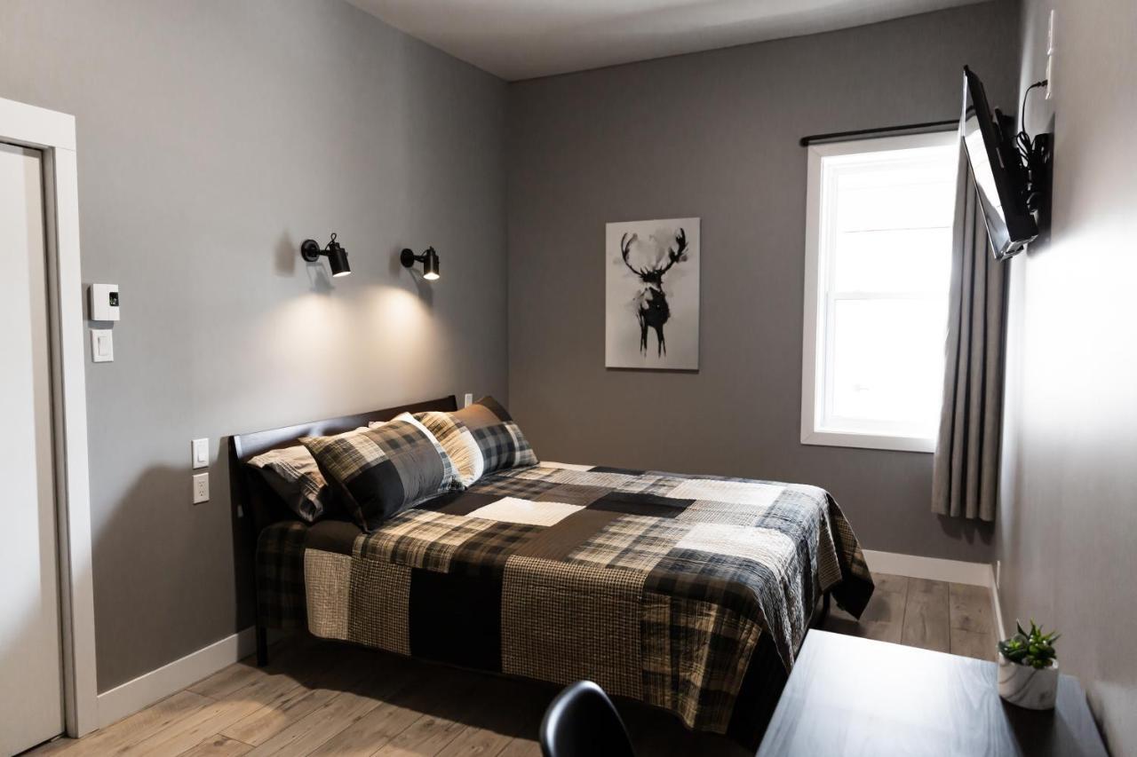 Chez Fx Bed & Breakfast La Tuque Bagian luar foto